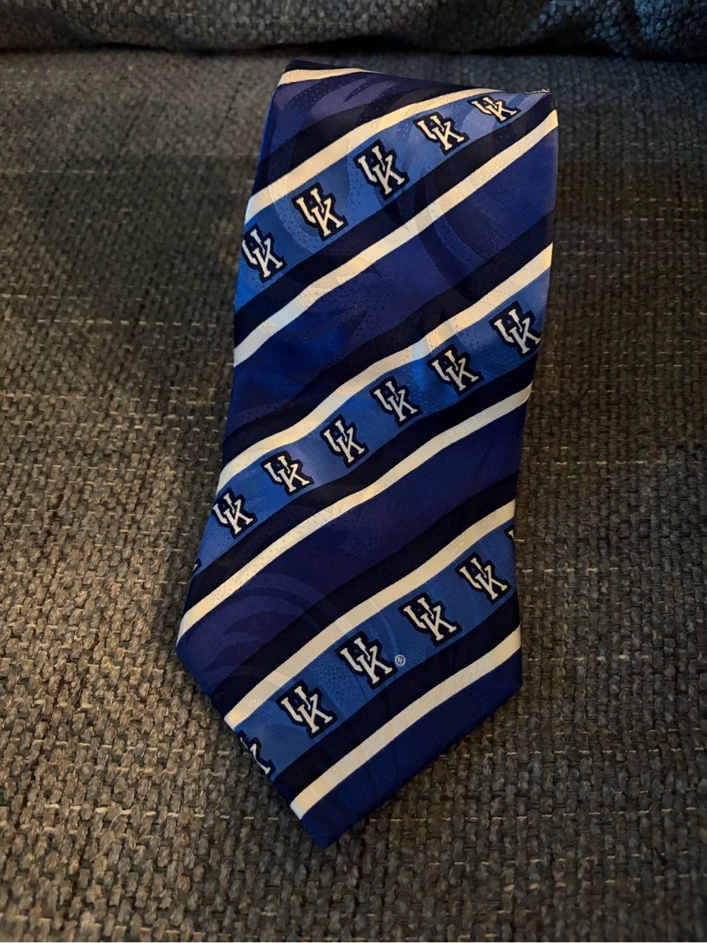 University of Kentucky Blue Stripe Logo Tie